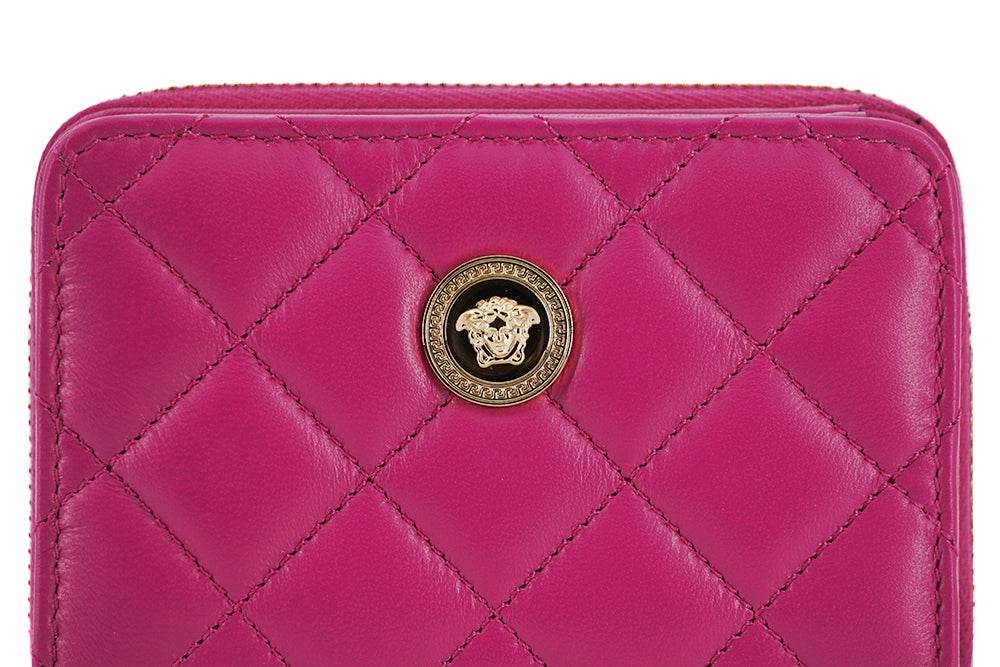 Versace Elegantes Portemonnaie aus gestepptem Leder in Lila - Léoré
