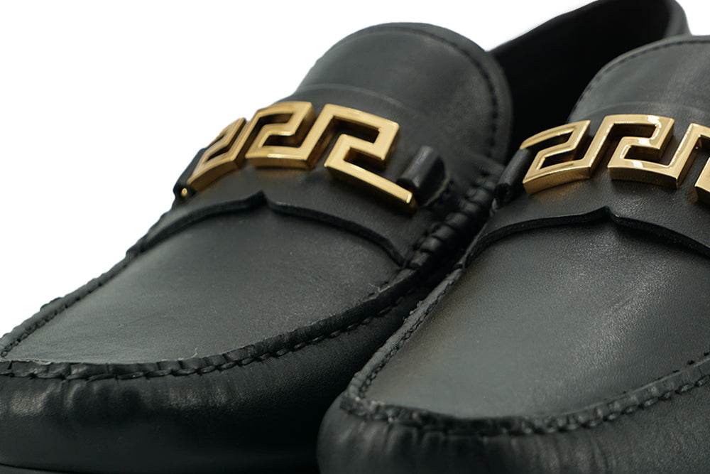 Versace Elegante Herren Loafers aus schwarzem Kalbsleder - Léoré