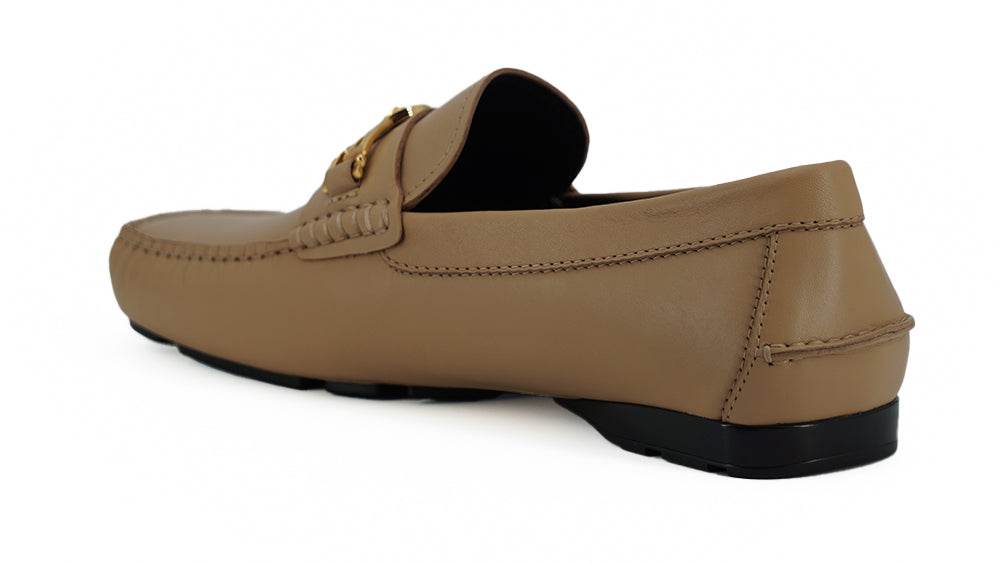 Versace Exquisite Medusa Loafers aus goldfarbenem Leder - Léoré