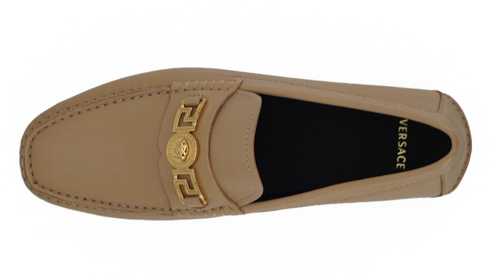 Versace Exquisite Medusa Loafers aus goldfarbenem Leder - Léoré