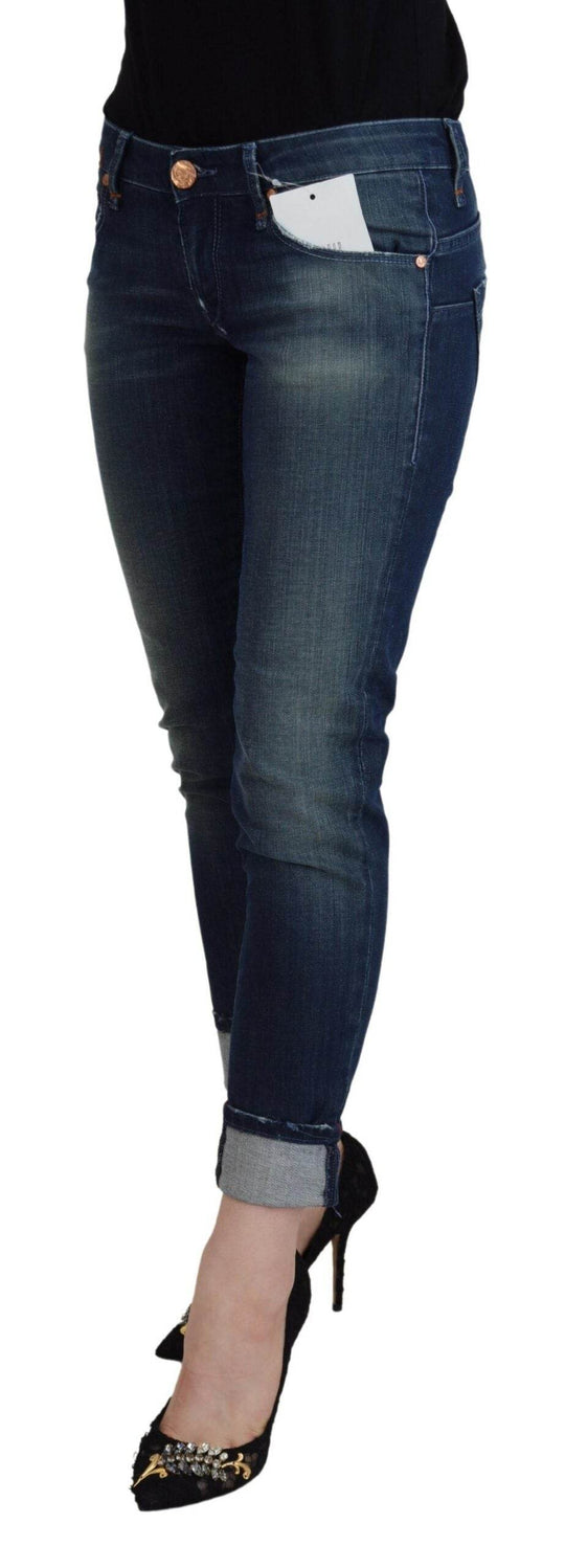Acht Schicke Slim Fit Jeans mit niedriger Taille - Léoré