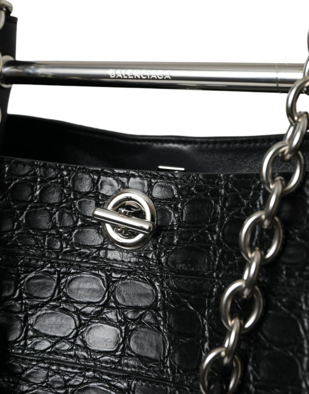 Balenciaga Elegante Maxi Bucket Bag aus schwarzem Krokodilleder - Léoré