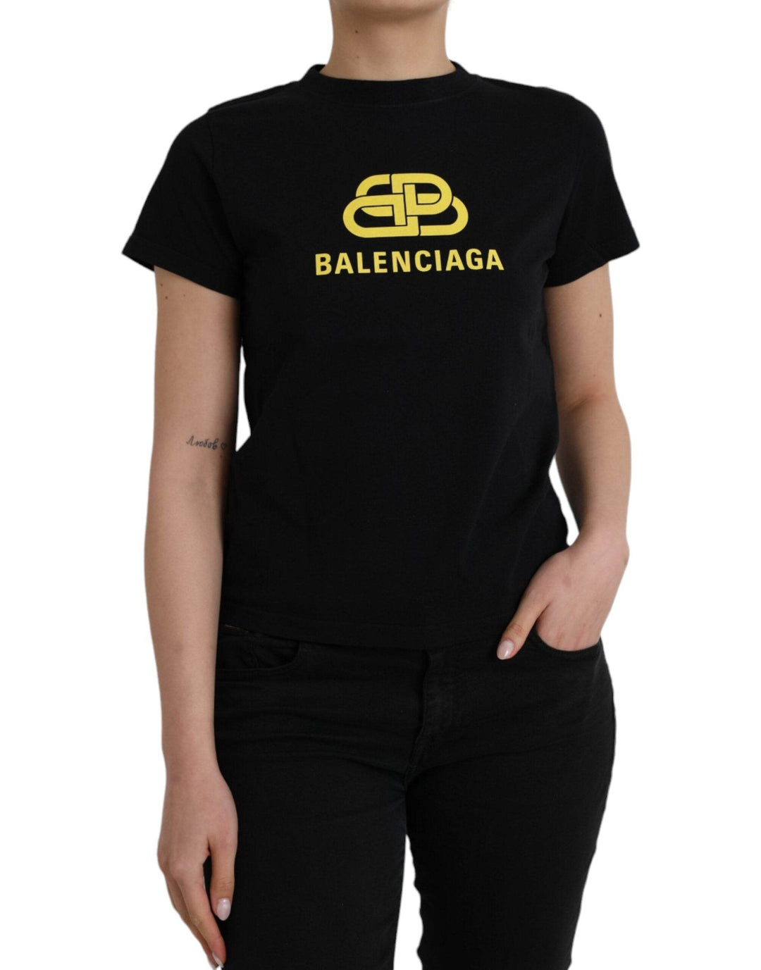 Balenciaga Schwarzes T-Shirt mit Rundhalsausschnitt und kurzen Ärmeln aus Baumwolle mit Logodruck - Léoré