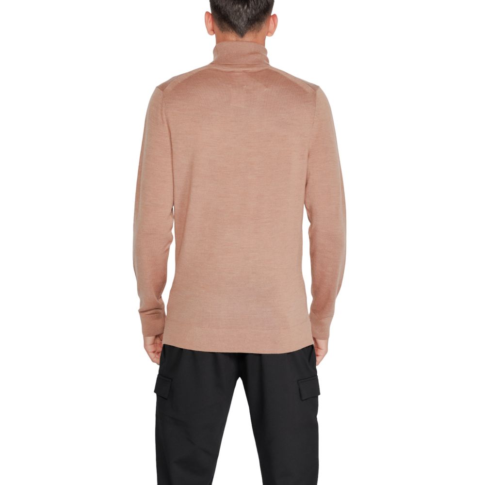 Calvin Klein beige wool sweater