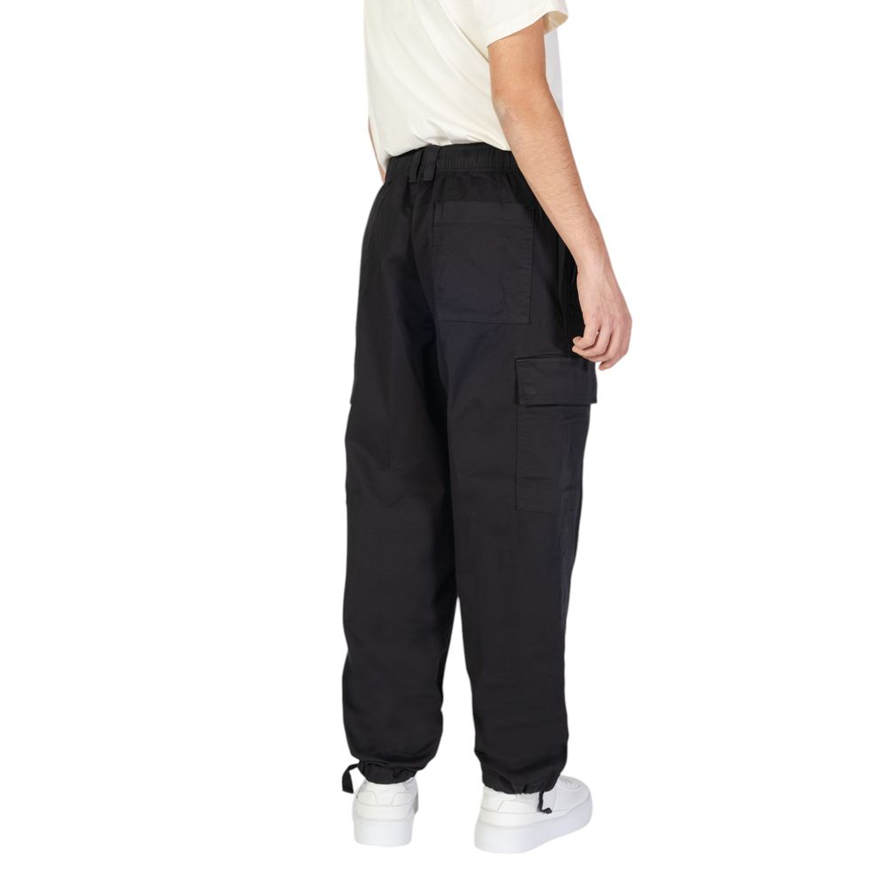 Calvin Klein Jeans Schwarze Hose aus recycelter Baumwolle