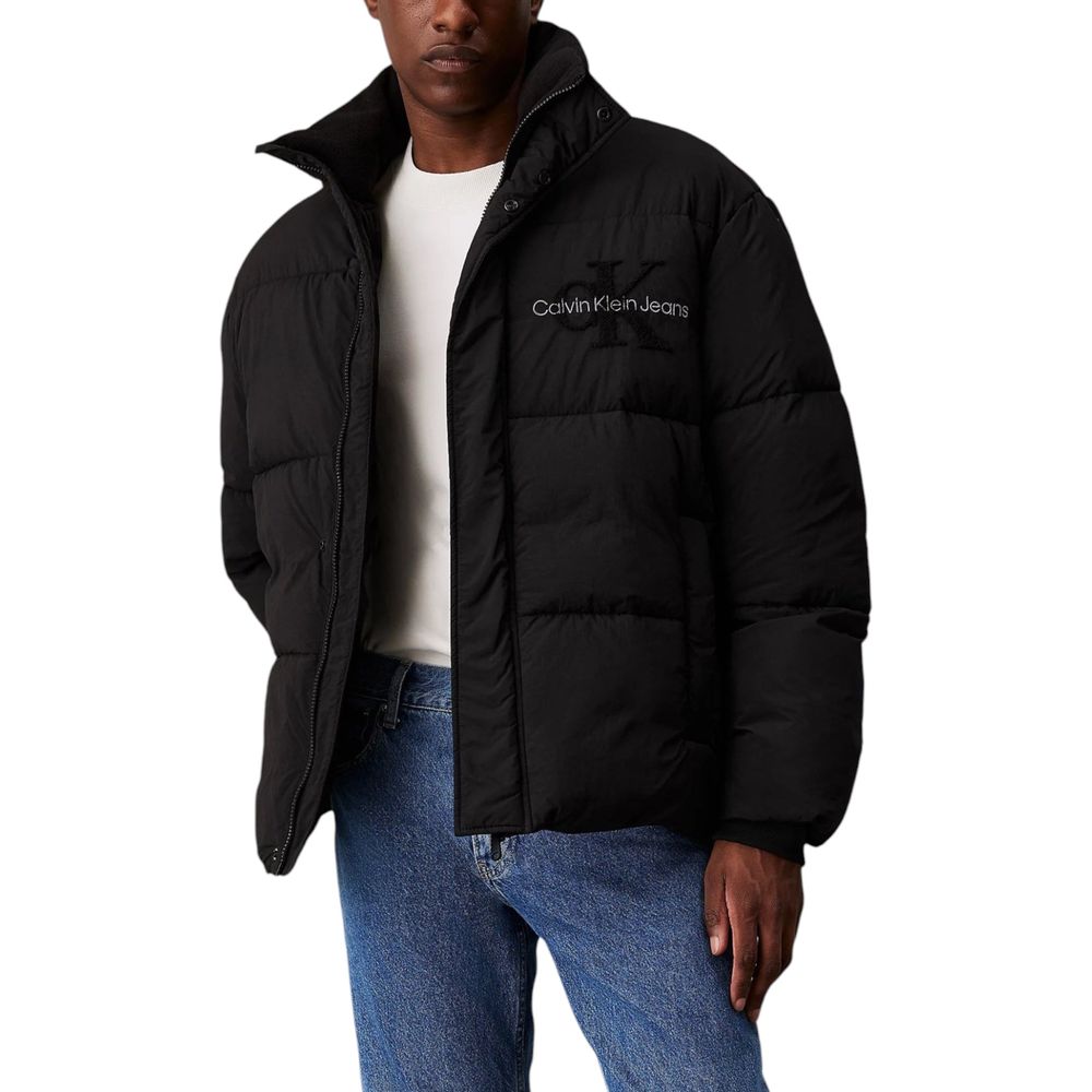 Calvin Klein Jeans Schwarze Jacke aus recyceltem Polyamid