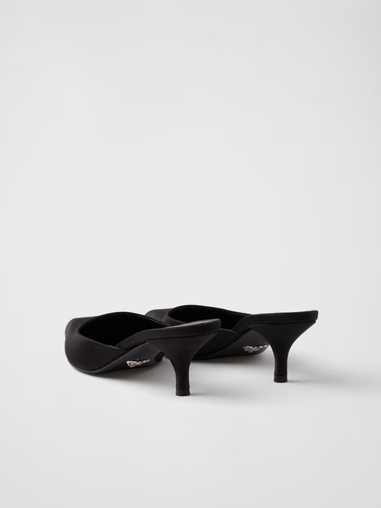 Prada Schwarzer Satin Sabot