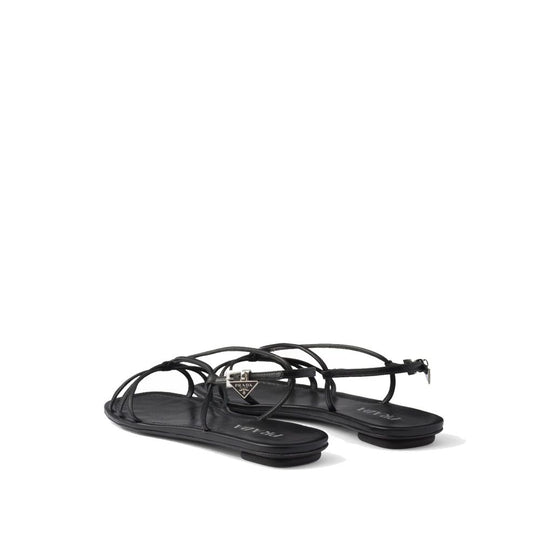 Prada Flache Sandalen aus Leder