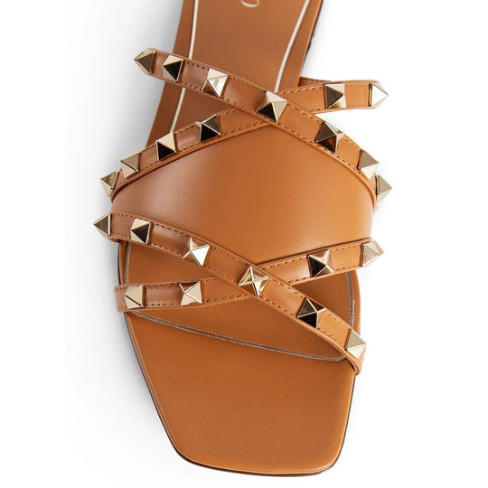 Valentino Garavani Rockstud Leder Flache Sandalen