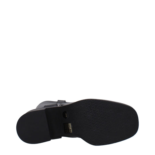 Stuart Weitzman Schwarze Lederstiefel mit hohem Absatz