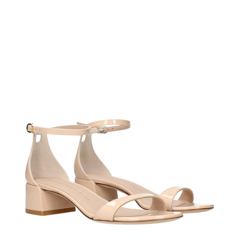 Stuart Weitzman Flache Sandalen aus Leder in Beige