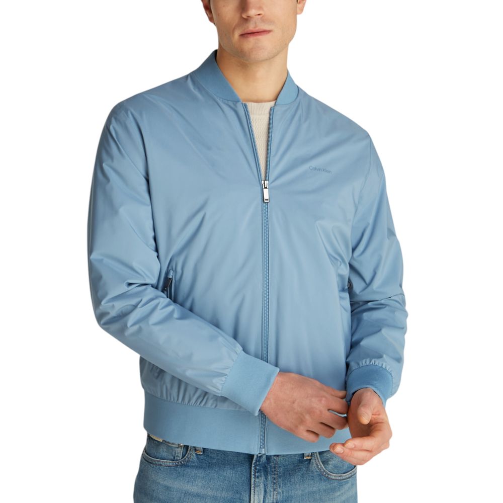 Calvin Klein Hellblaue Jacken aus recyceltem Polyester &amp