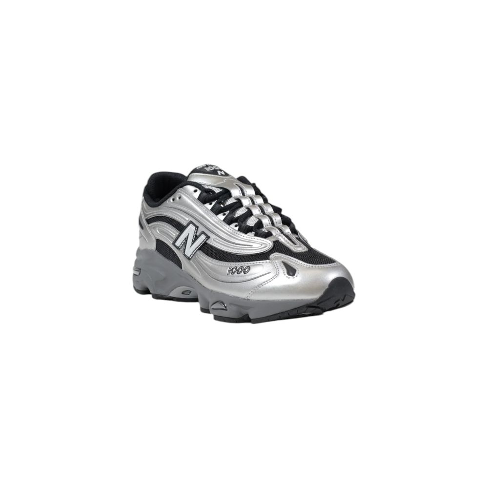 New Balance Silberner Synthetik-Sneaker