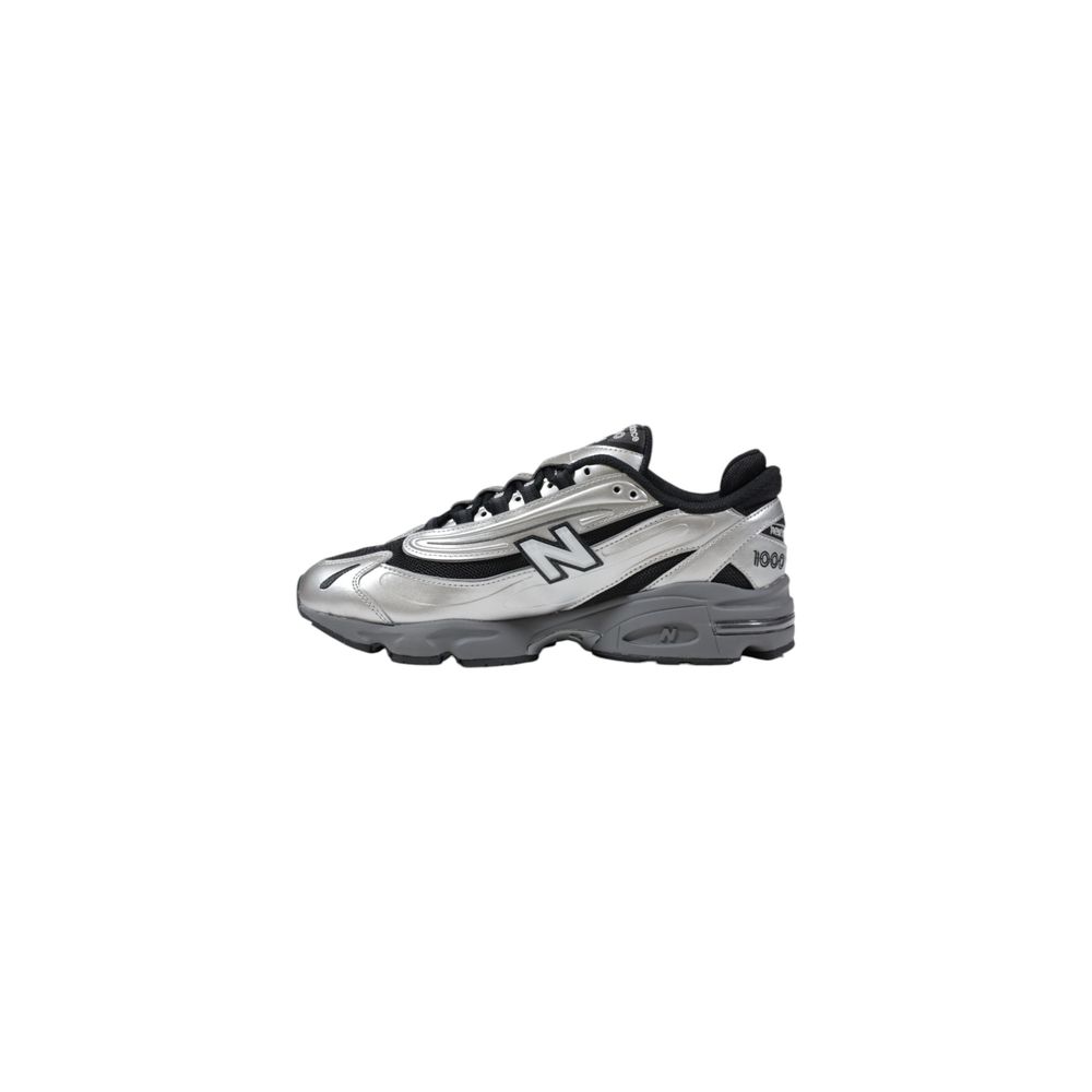 New Balance Silberner Synthetik-Sneaker