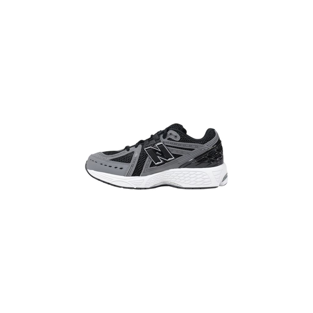 New Balance Schwarzer Synthetik-Sneaker
