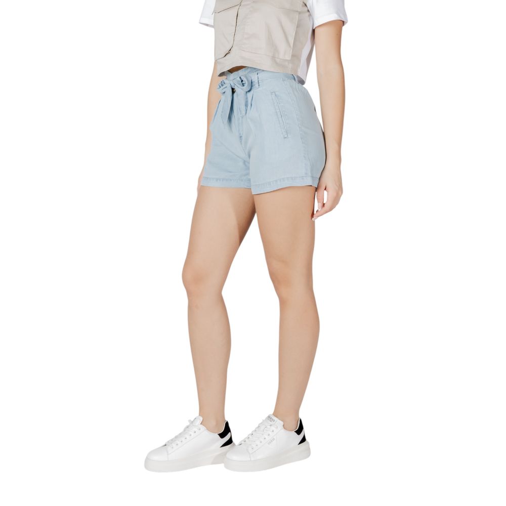 Only Hellblaue Lyocell Short
