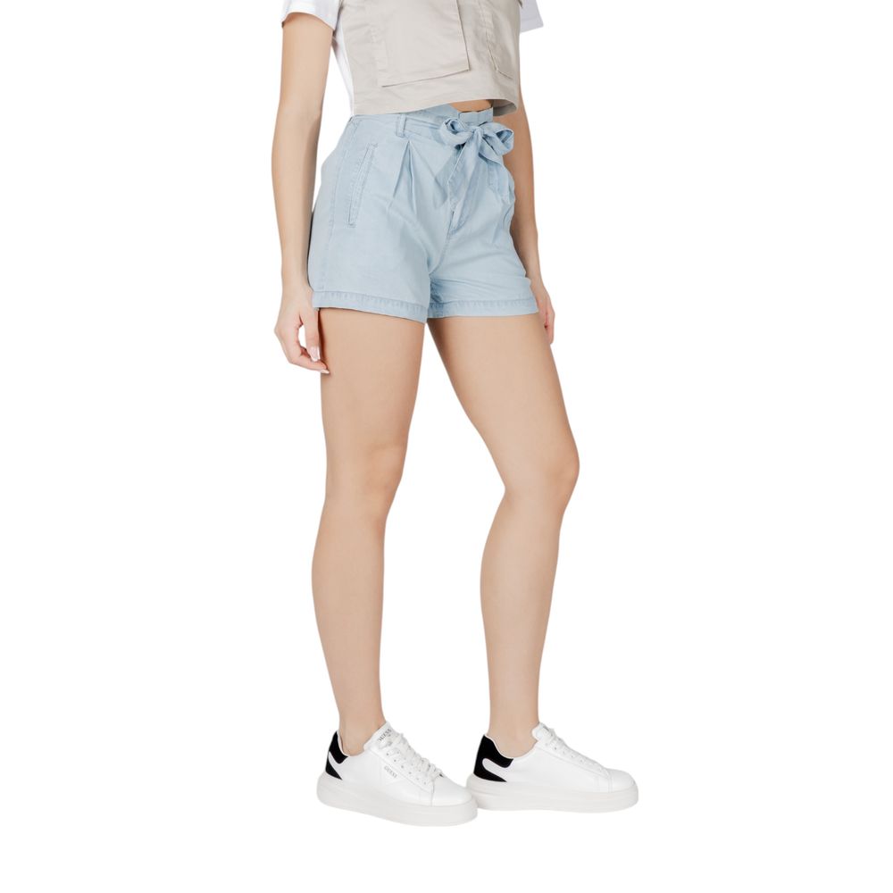 Only Hellblaue Lyocell Short
