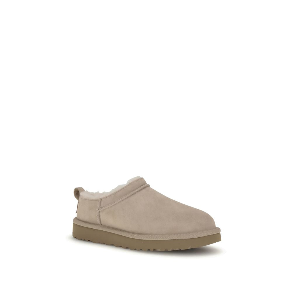 UGG Klassische Mikro-Stiefeletten