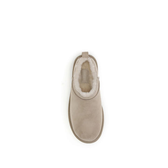 UGG Klassische Mikro-Stiefeletten