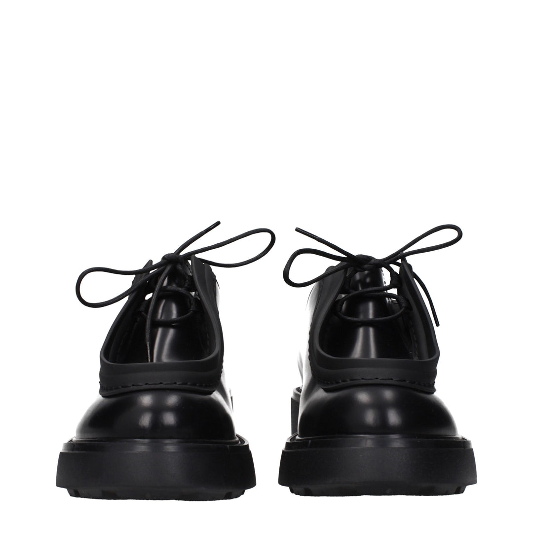 Prada Schwarze Leder Oxfords und Derbies