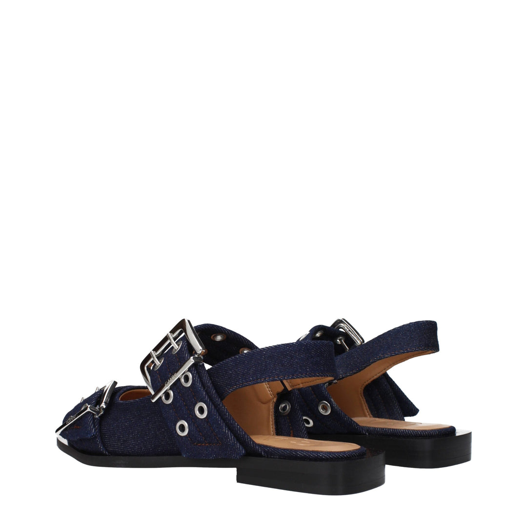 Ganni Flache Sandalen aus blauem Stoff