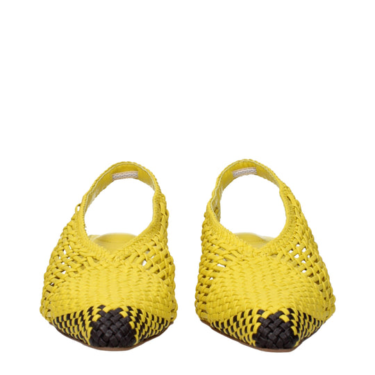 Jacquemus Flache Sandalen aus gelbem Leder