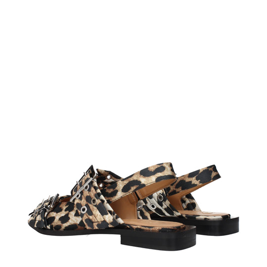Ganni Flache Sandalen aus braunem Stoff